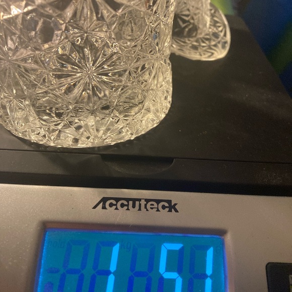 Fenton Top Hats Button's and Daisy's - Picture 4 of 8